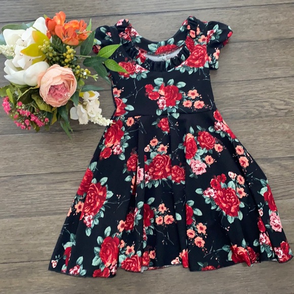fiveloaves twofish Other - Girls floral dress